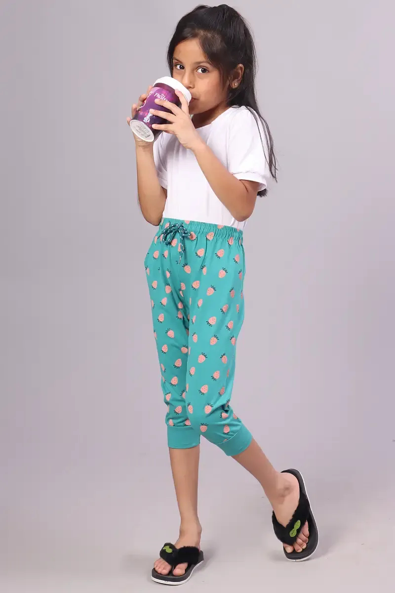 Girl's Cotton Hosiery Printed Capri (2 - 14 Yrs)