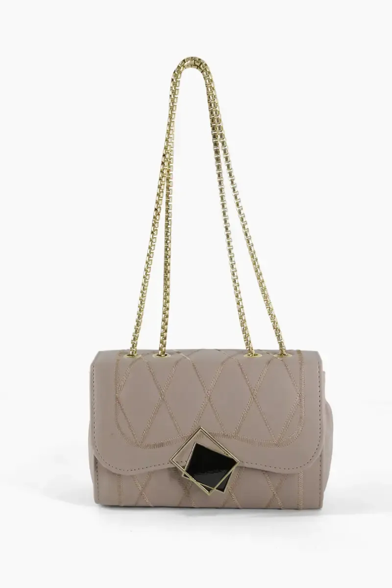 Solid Fitting Chain Sling Bag for Girls