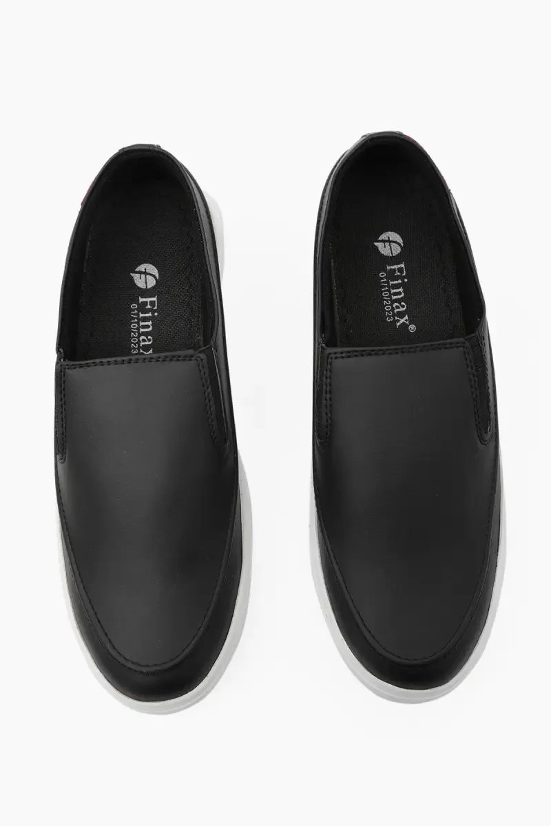 Solid Slip-on Casual Shoes for Men