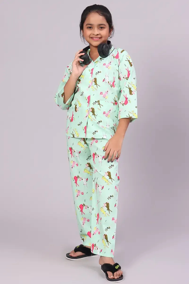Girl's Cotton Blend Conversational Print Pyjama Set (1 - 10 Yrs)