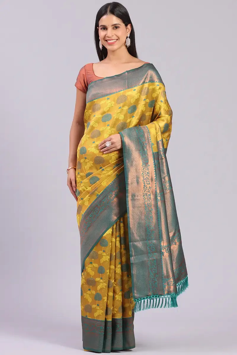Women's Art Silk Floral Print Saree With Blouse
