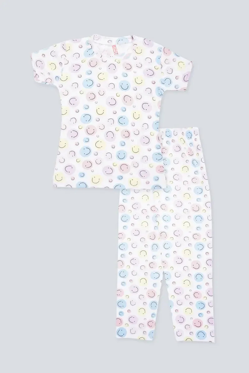 Girl's Polyester Conversational Printed Pyjama Set 