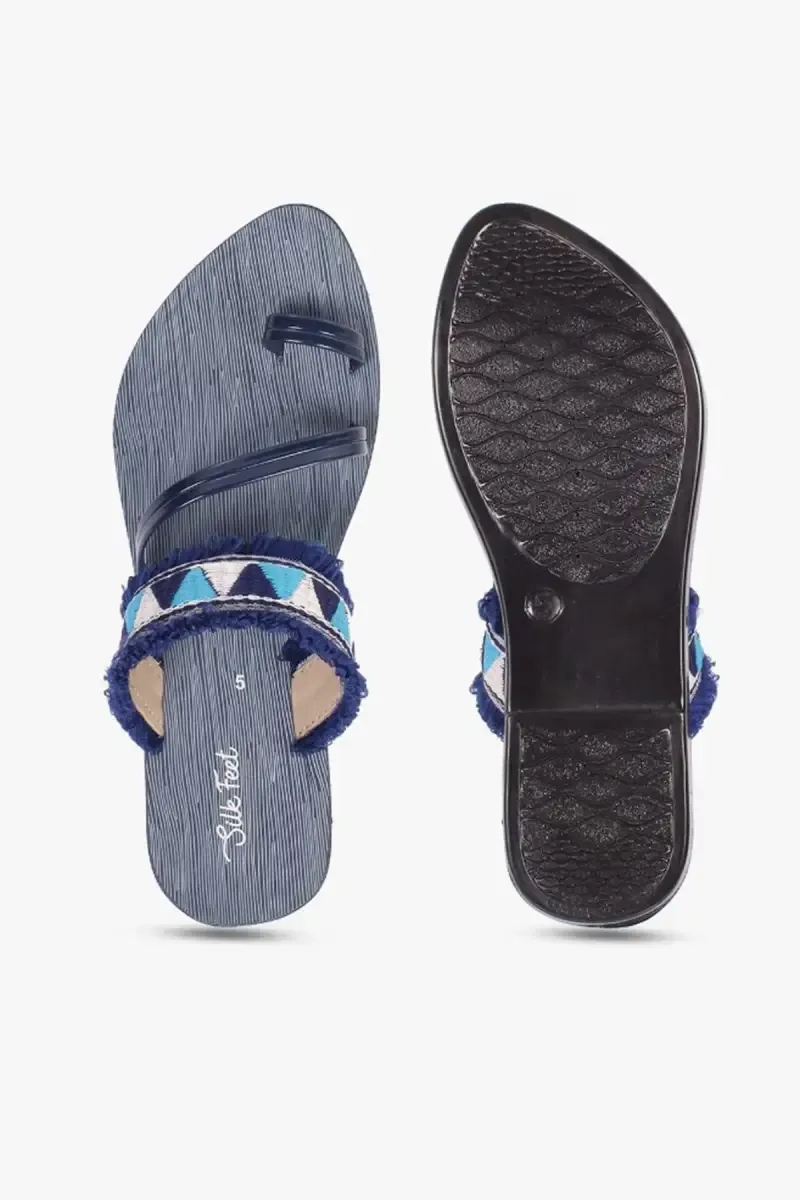 Women's Embellished Toe-Ring Slipper