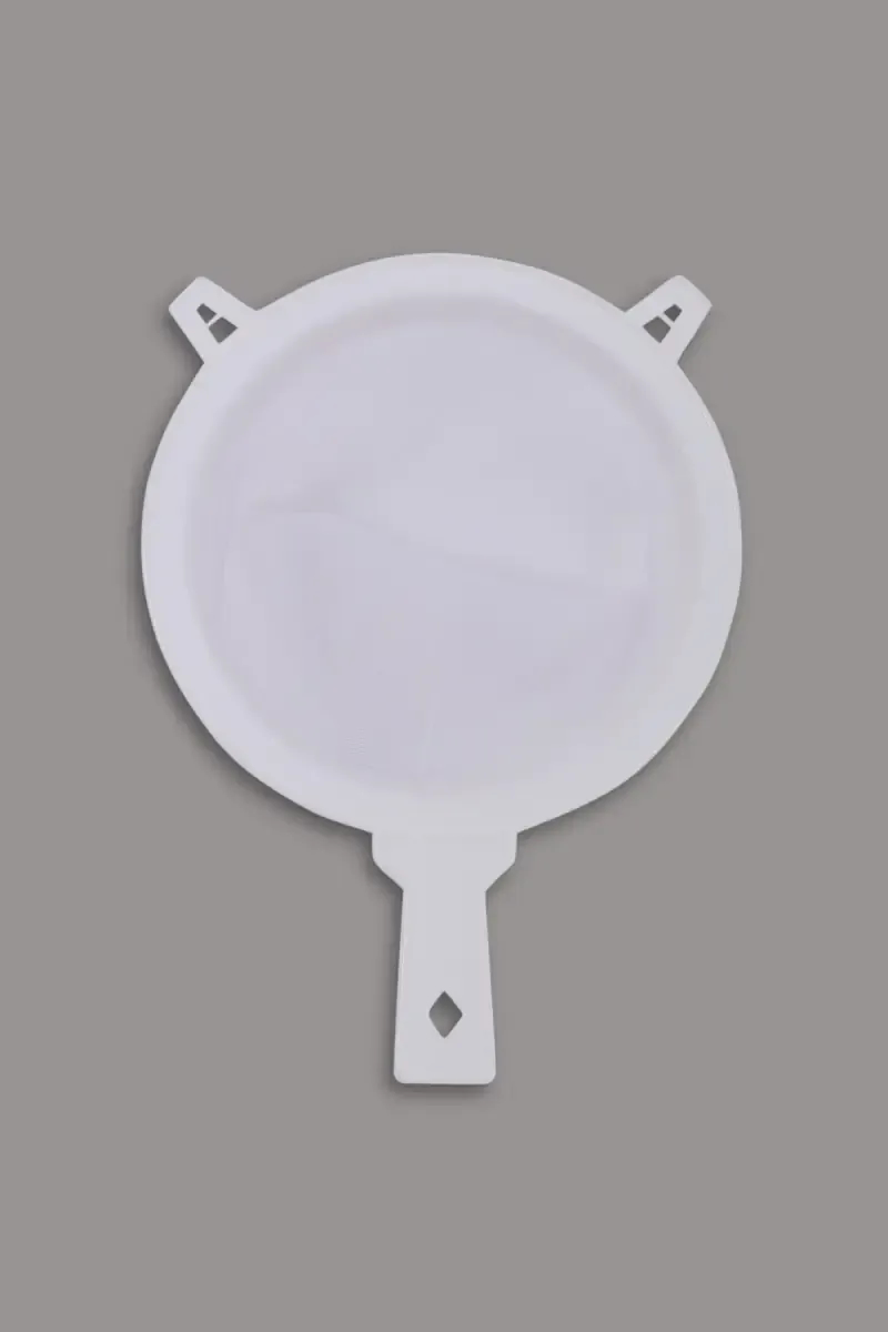 Plastic Strainer - 15 x 11 cm