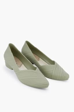 Slip-On Solid Casual Loafer Shoe for Women 00923440GRE