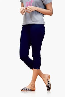 Cotton Lycra Blend Skinny Fit Capri Leggings for Women 010306LNAVBLU