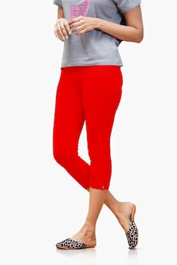 Cotton Lycra Blend Skinny Fit Capri Leggings for Women 010306SRED