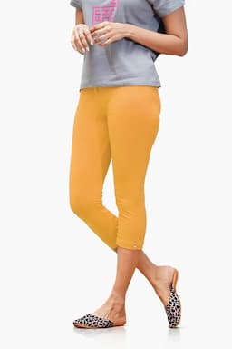 Cotton Lycra Blend Skinny Fit Capri Leggings for Women 010306XLCHI