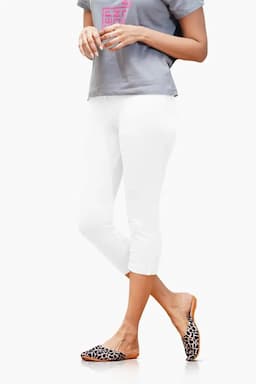 Cotton Lycra Blend Skinny Fit Capri Leggings for Women 010306XLWHI